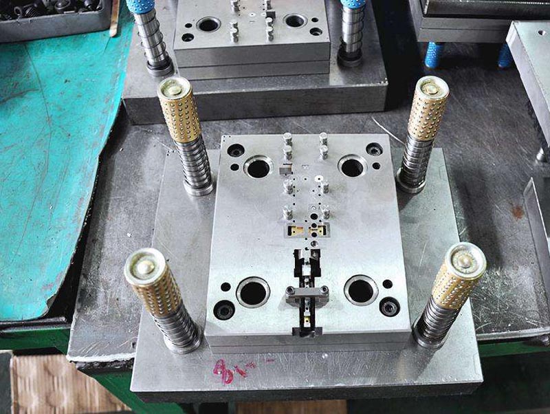 红古模具制造-01